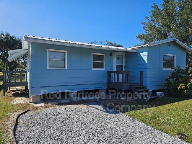 Building Photo - 3005 Beatrice Pl