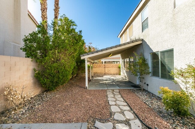 Building Photo - 1707 Millstream Way