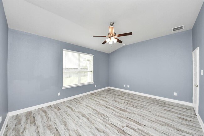 Building Photo - 931 Barstow Dr