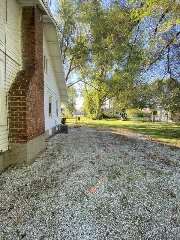Building Photo - 814 Macomb St