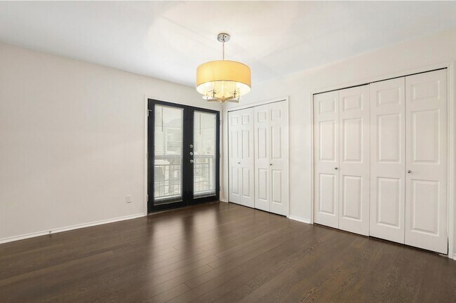 Building Photo - 10109 Regal Park Ln