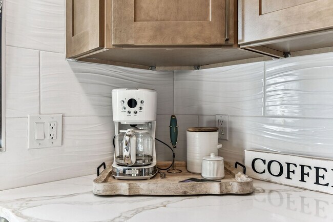 Building Photo - 11250 2nd St E