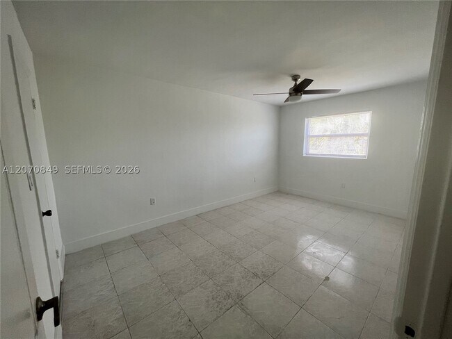 Building Photo - 4301 NW S Tamiami Canal Dr
