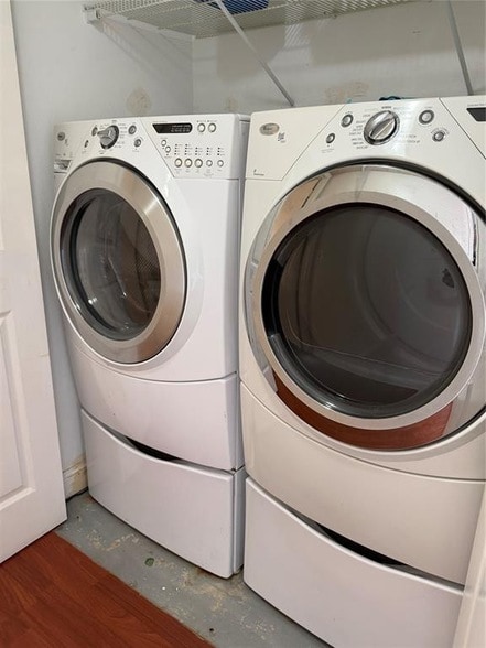 Building Photo - 7610 Westwood Dr