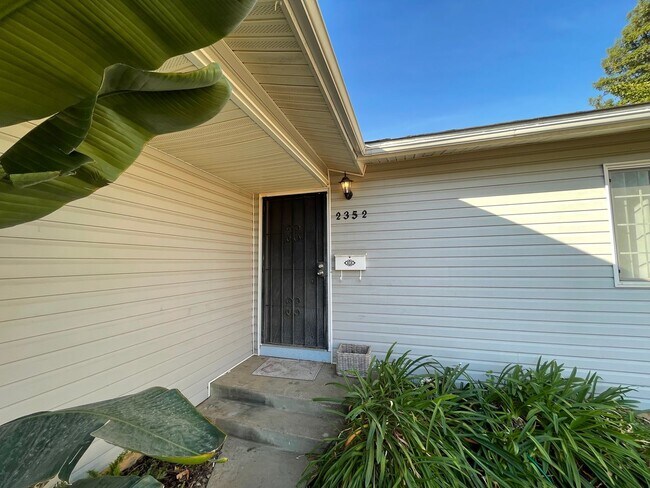 Primary Photo - Charming 3-Bedroom Home with Fresh Interio...