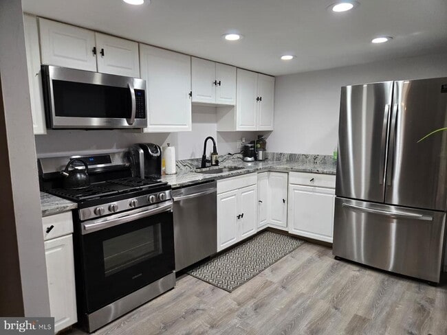 Building Photo - 10714 Green Mountain Cir