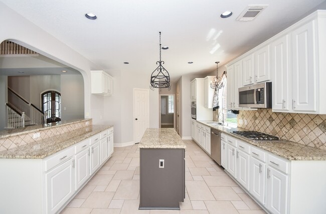 Building Photo - 22402 Caroline Chase Ct