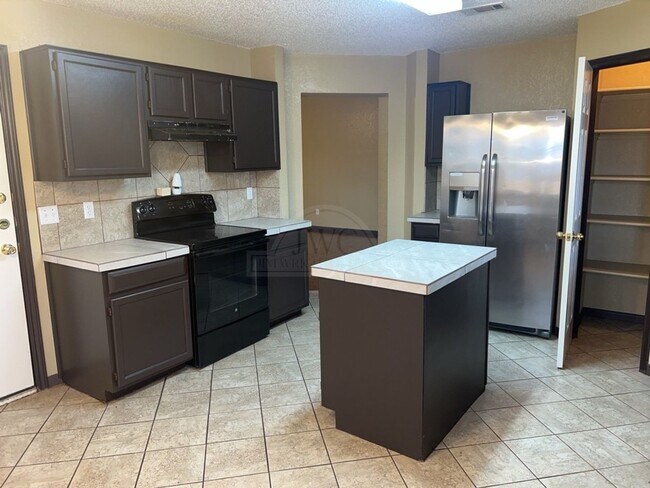 Building Photo - ***2-Weeks Free Rent***4903 Misty Cr, Killeen