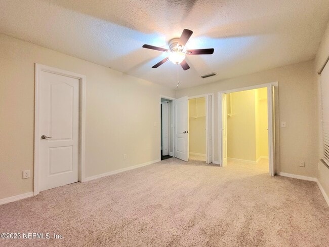 Building Photo - 11640 Wellington Way