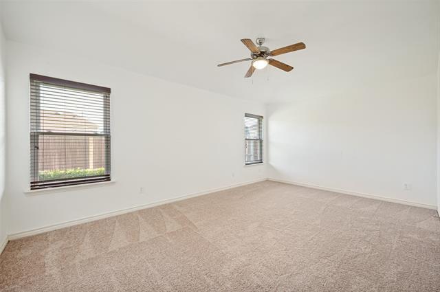 Building Photo - 2683 Lake Ridge Dr