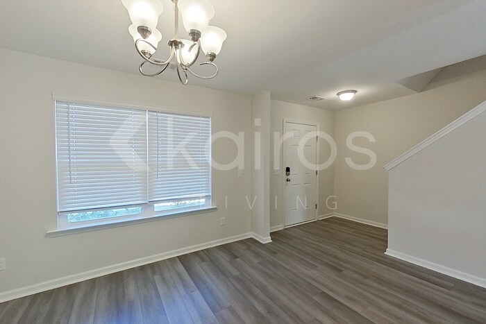 Building Photo - 103 Colonial Wy