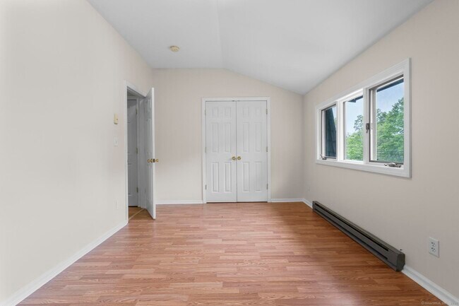 Building Photo - 47 Clapboard Hill Rd