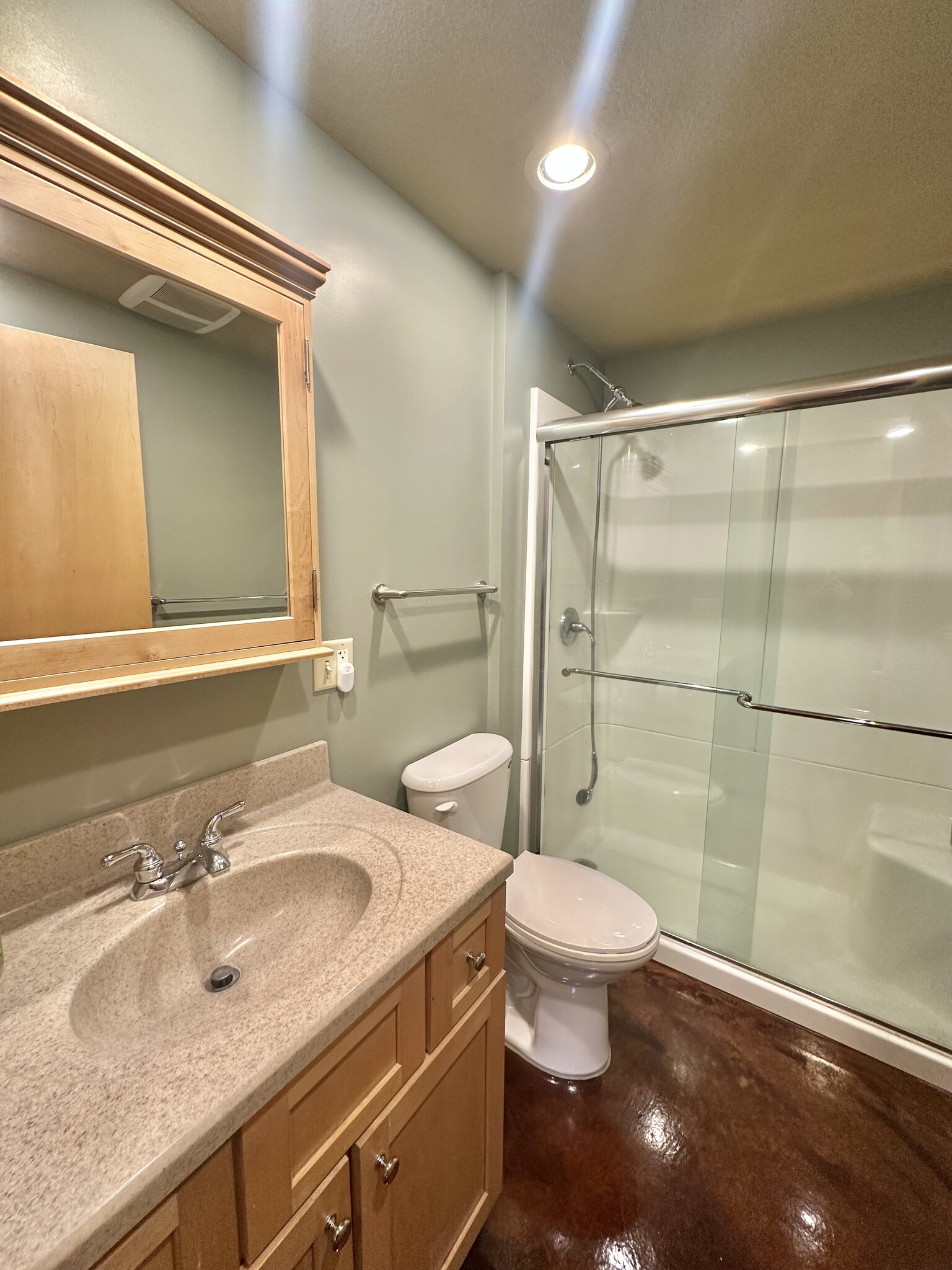 Building Photo - 1165 Vail Way N