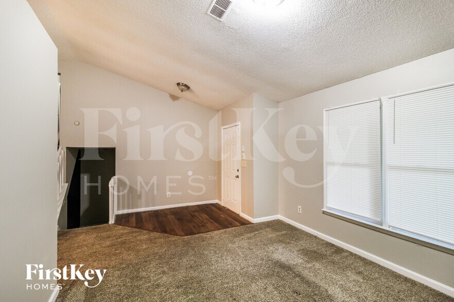 Building Photo - 5456 Fox Haven Trail