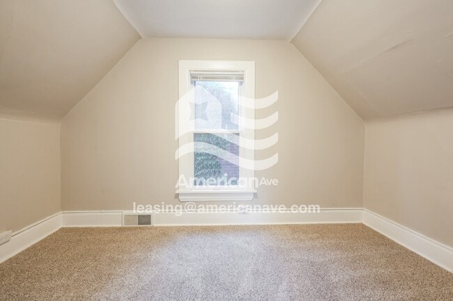 Building Photo - 515 S Brookfield St