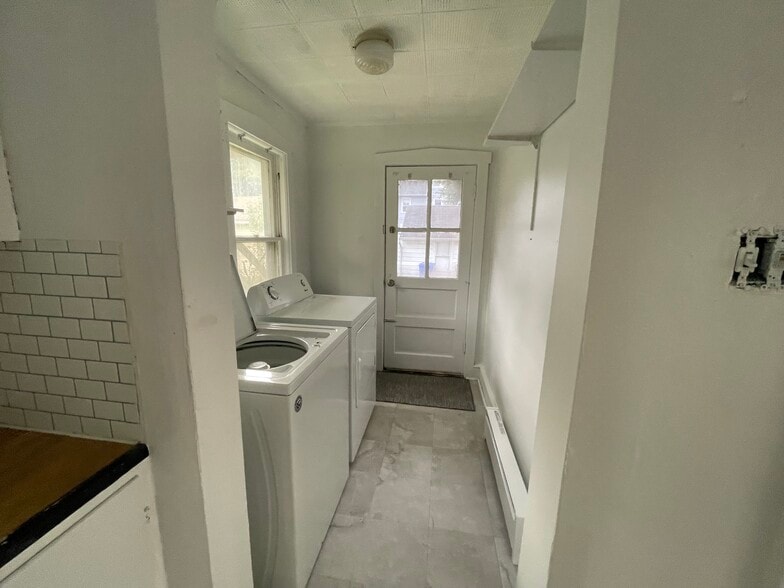 Building Photo - 608 Lippincott Ave