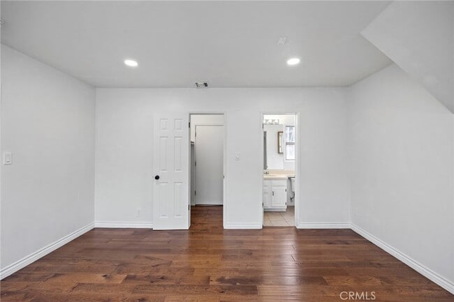 Building Photo - 5183 Inglewood Blvd