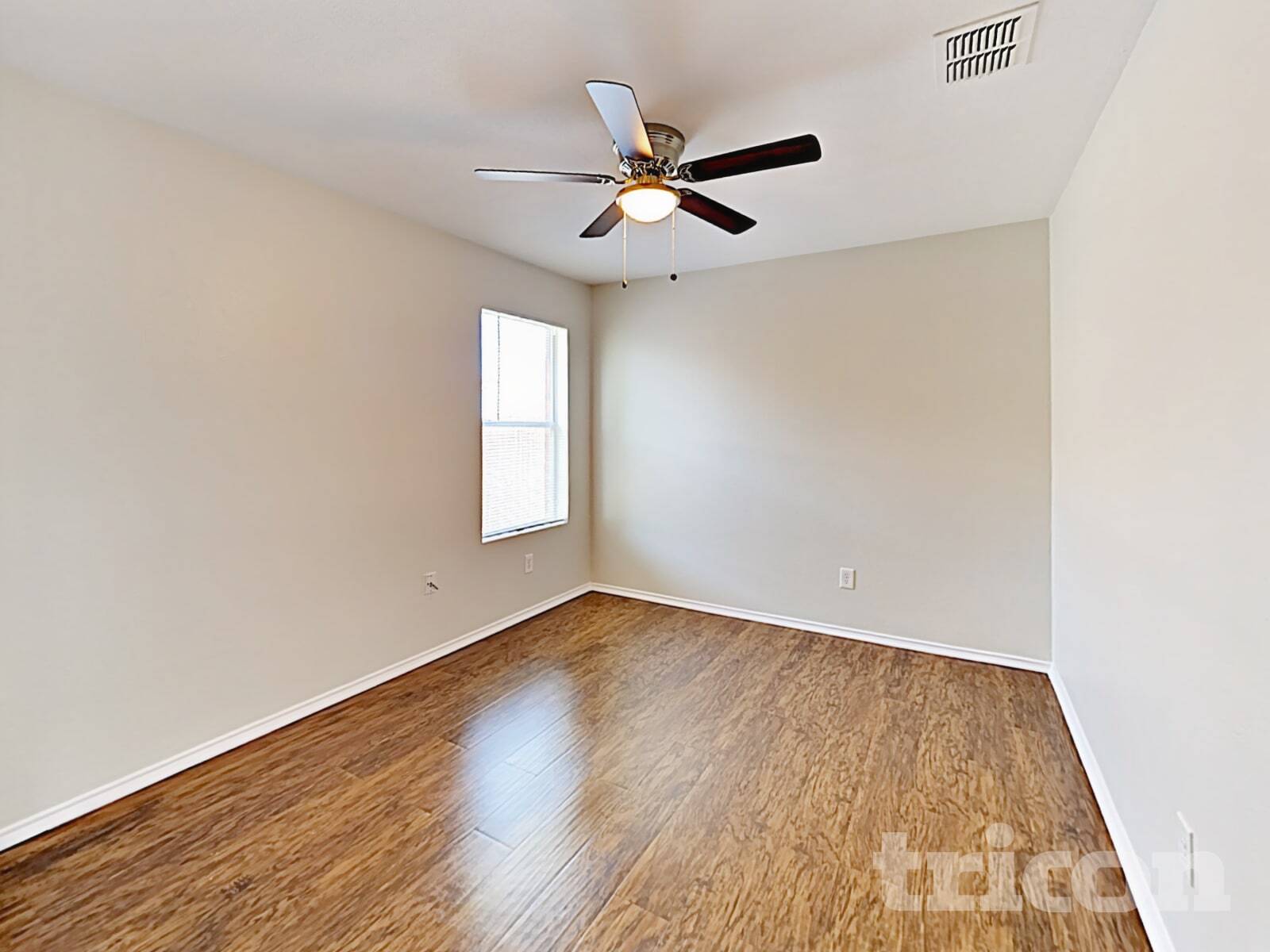 Building Photo - 2513 Thousand Oaks Dr