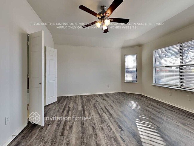 Building Photo - 6305 Fern Meadow Dr