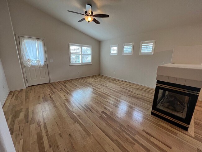 Building Photo - Literally One Block Away From Skyview Middle School