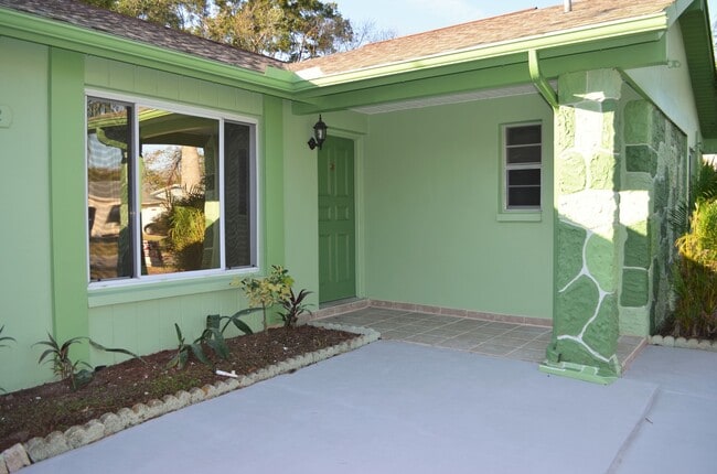 Building Photo - Beautiful upgraded home in Great Neighborhood! AVAILABLE IN DECEMBER!