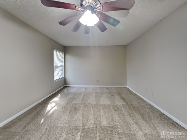 Building Photo - 8824 Fieldside Ct