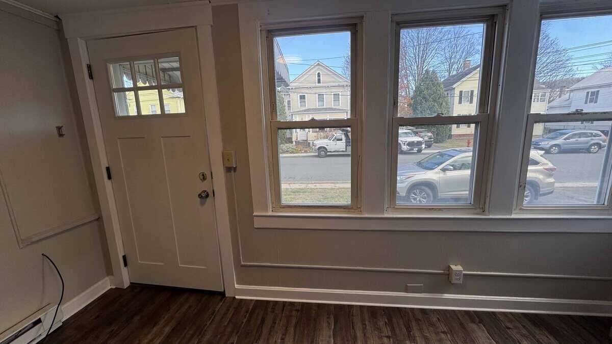 Building Photo - 8 Prospect St