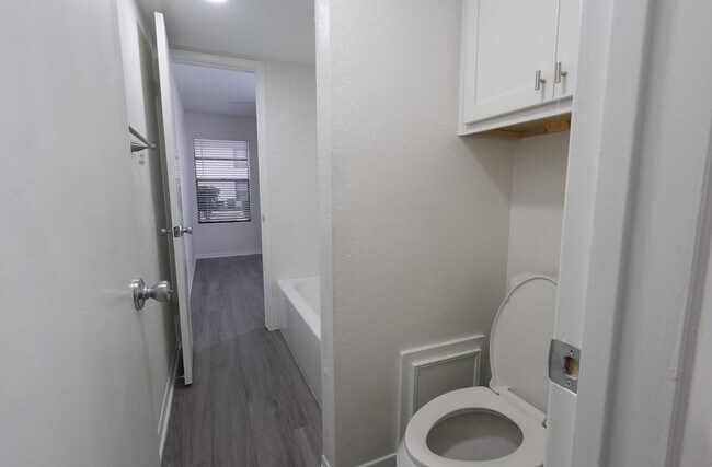 Building Photo - 12900 Walden Rd