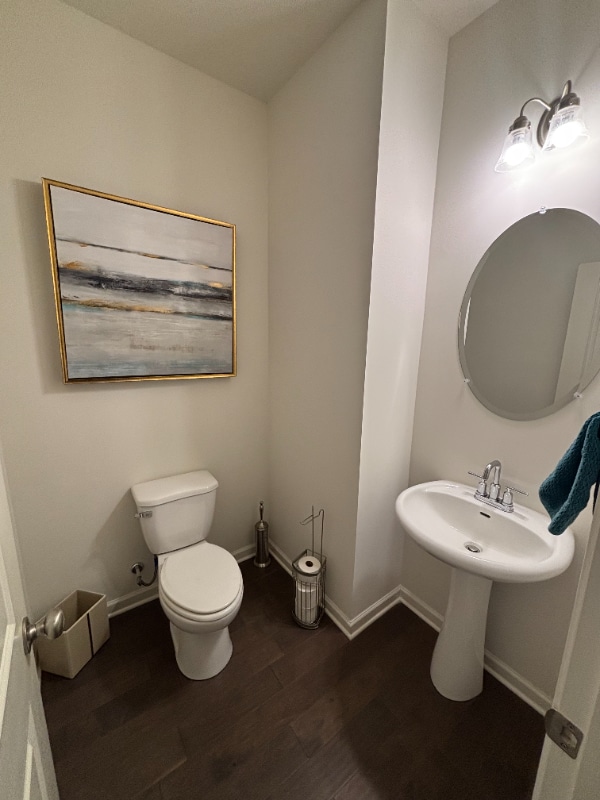 Building Photo - 2402 Fitts Dr