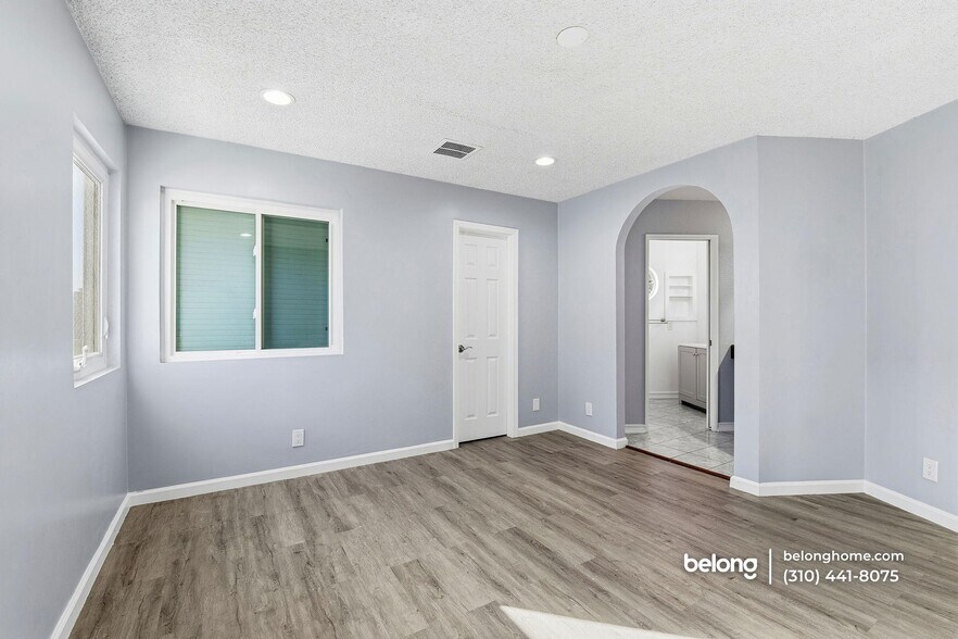 Building Photo - 44648 17th St E