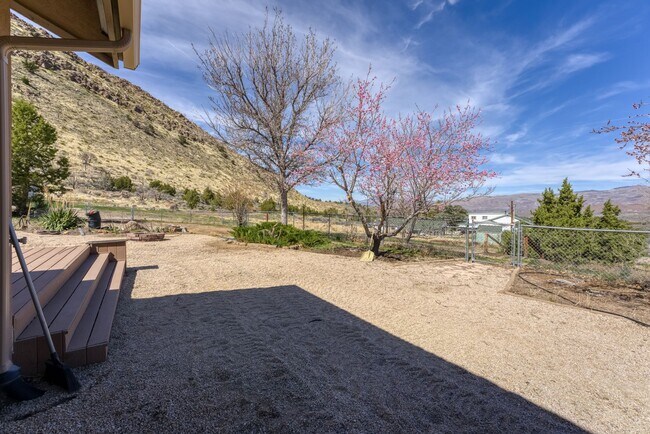 Building Photo - 155 Pioche Rd