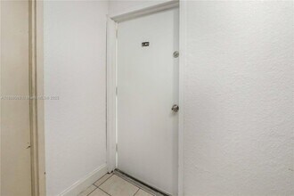 Building Photo - 9001 SW 77th Ave