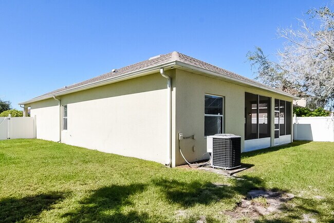 Building Photo - 4831 Petal Pawpaw Ln