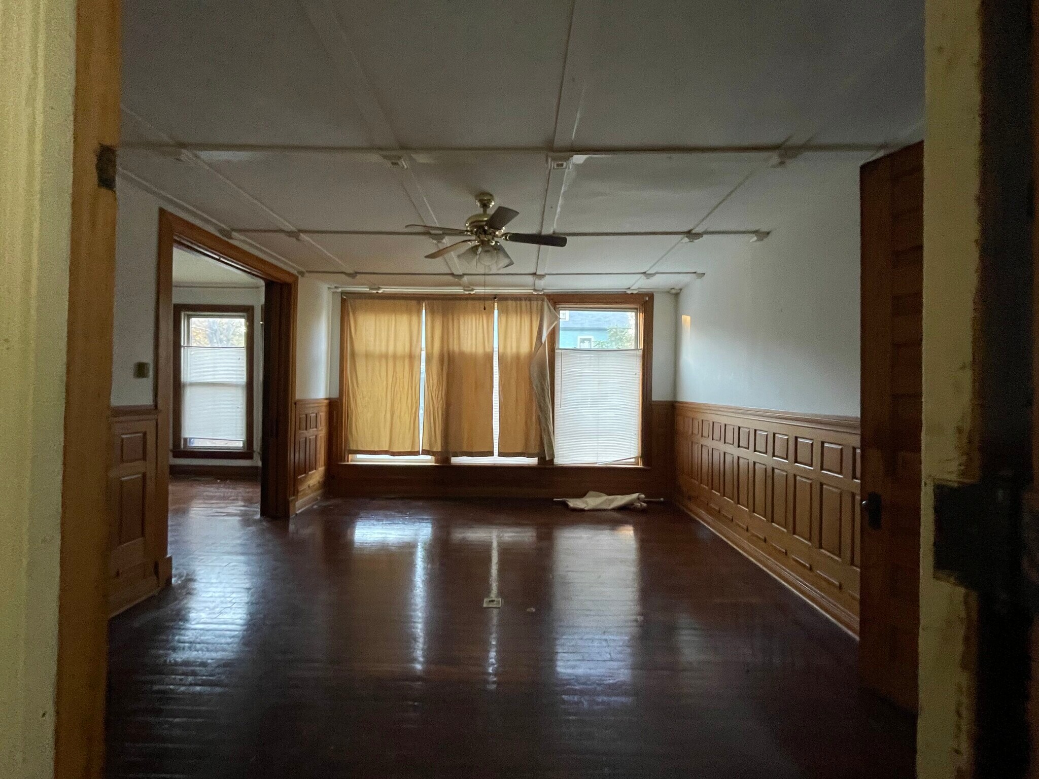 Building Photo - 1006 State St