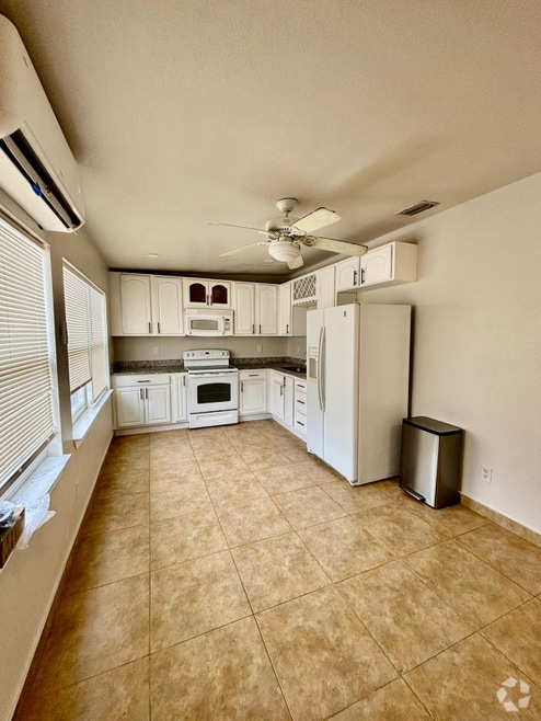 Building Photo - 59 Areca Dr