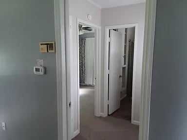 Building Photo - 126 NE 14th Ave