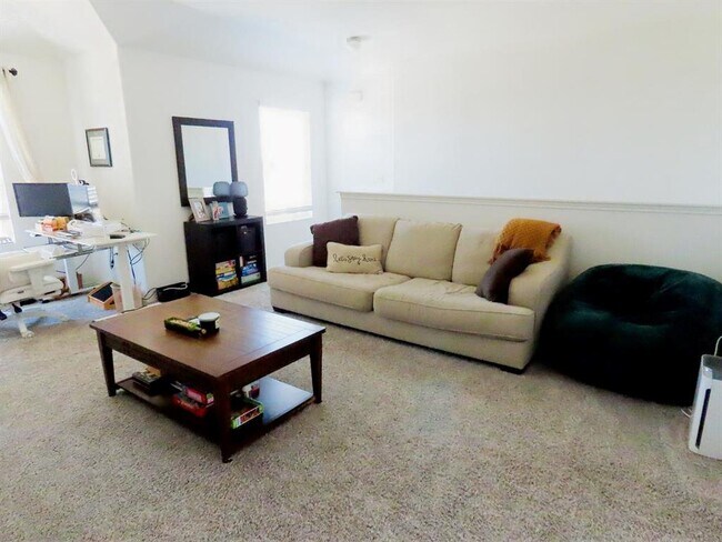 Building Photo - 10629 Sunday Dr