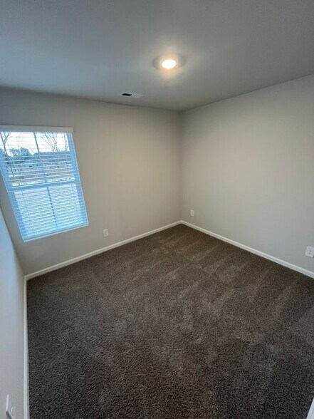 Building Photo - 154 Olde Hearth Rd