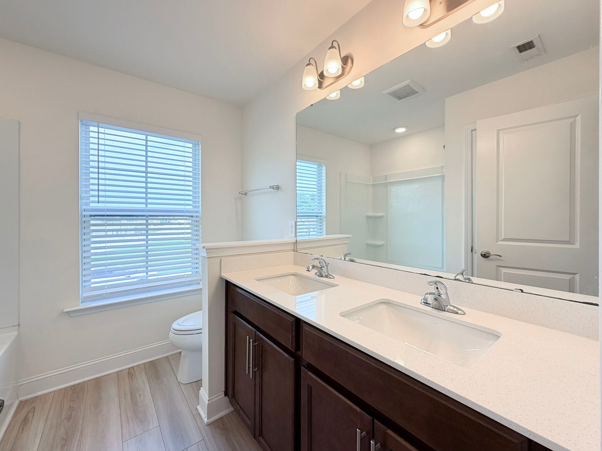Building Photo - 563 Whitley Ridge Dr