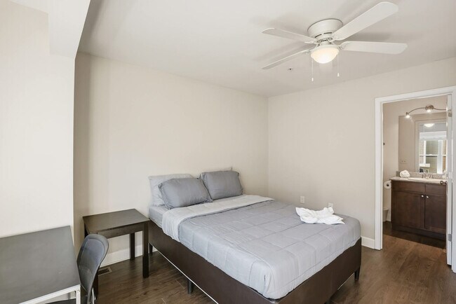 Building Photo - 205 Tiliwa Ct