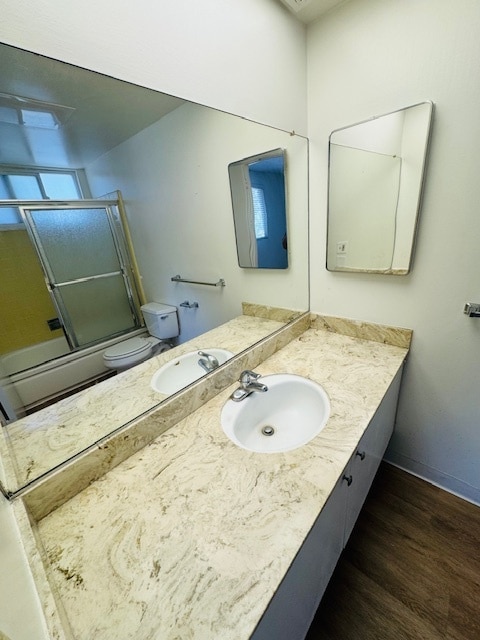 Primary bedroom bathroom - 3650 W Clark Ave