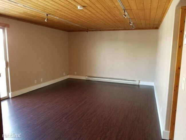 Building Photo - 750 Powderhorn Ln
