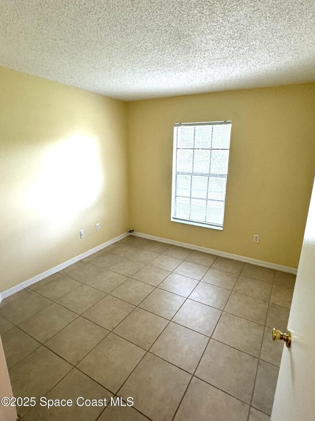 Building Photo - 774 John Adams Ln