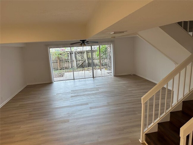 Building Photo - 5621 NW 16th St