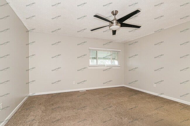 Building Photo - 5414 Butler Hill Estates Dr