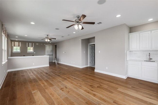 Building Photo - 6325 Antigo Ln