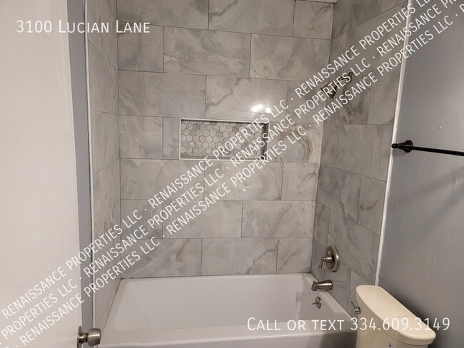 Building Photo - 3100 Lucian Ln