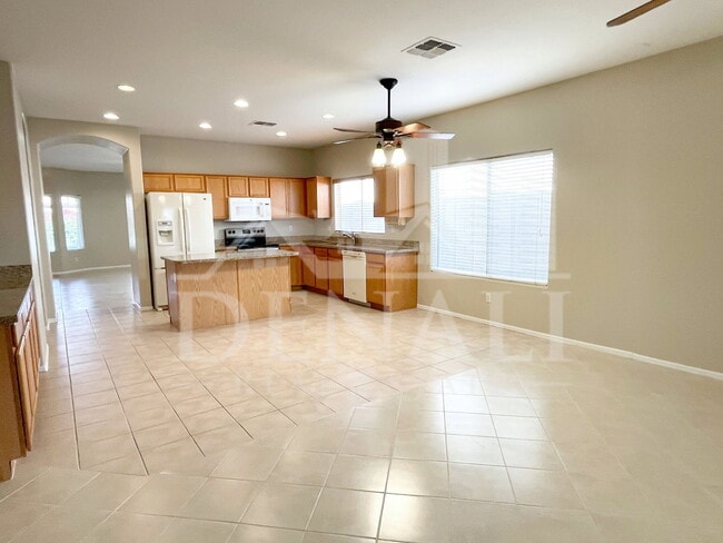 Building Photo - 8355 W Mary Ann Dr