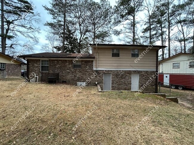 Building Photo - 3780 Cedar Hurst Way