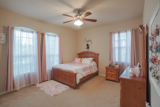 Building Photo - 111 Pheasant Run Dr